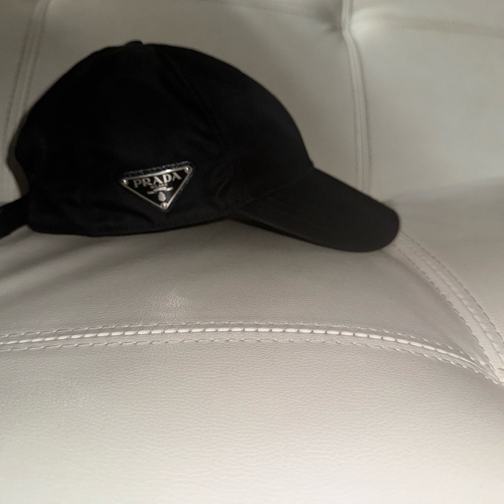 Prada cap nylon black